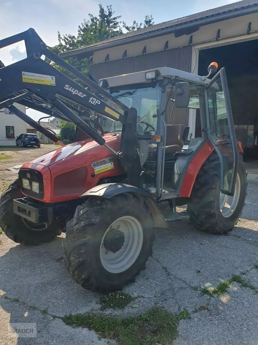 E-FARM: Massey Ferguson 4225-2 lp - Tractor - id VC7NS1B - 24.917 € - Año: 1998 - Horas: 2200,Potencia del motor: 65,Austria