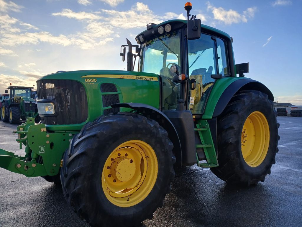 John Deere 6930 Premium Traktor 56 000 EUR