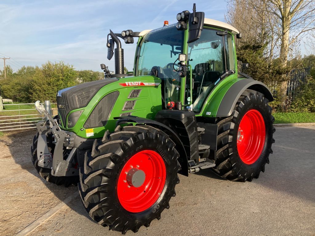 E-FARM: Fendt 513 Vario - Tracteur - id HRLXTGD - 115 705 € - Royaume-Uni