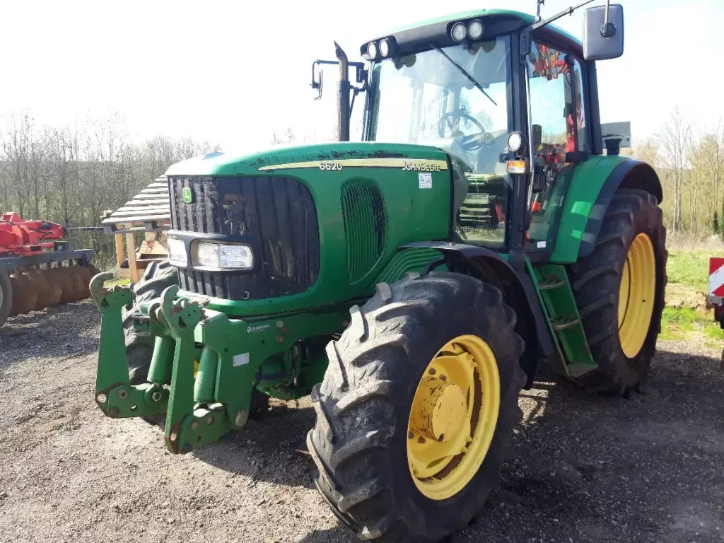 E-FARM: John Deere 6620 Premium - Tractor - id TWDZGDE - Año: 2004 - Potencia del motor: 130,Francia