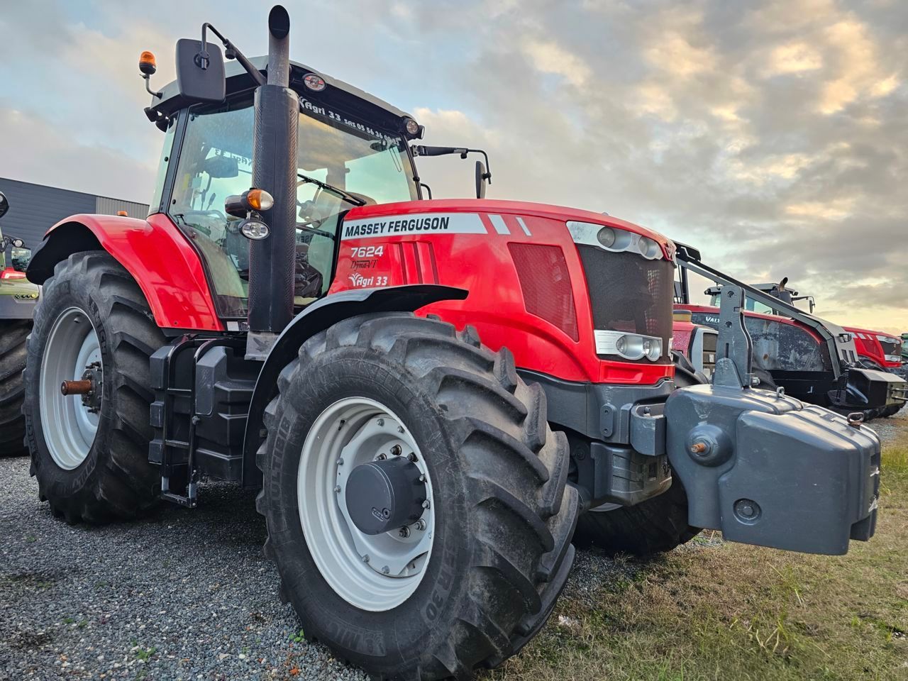 E-FARM: Massey Ferguson 7624 Dyna-VT - Tractor - id FXFNCSG - 69.000 € - Año: 2013 - Horas: 5.003,Potencia del motor: 240,Francia