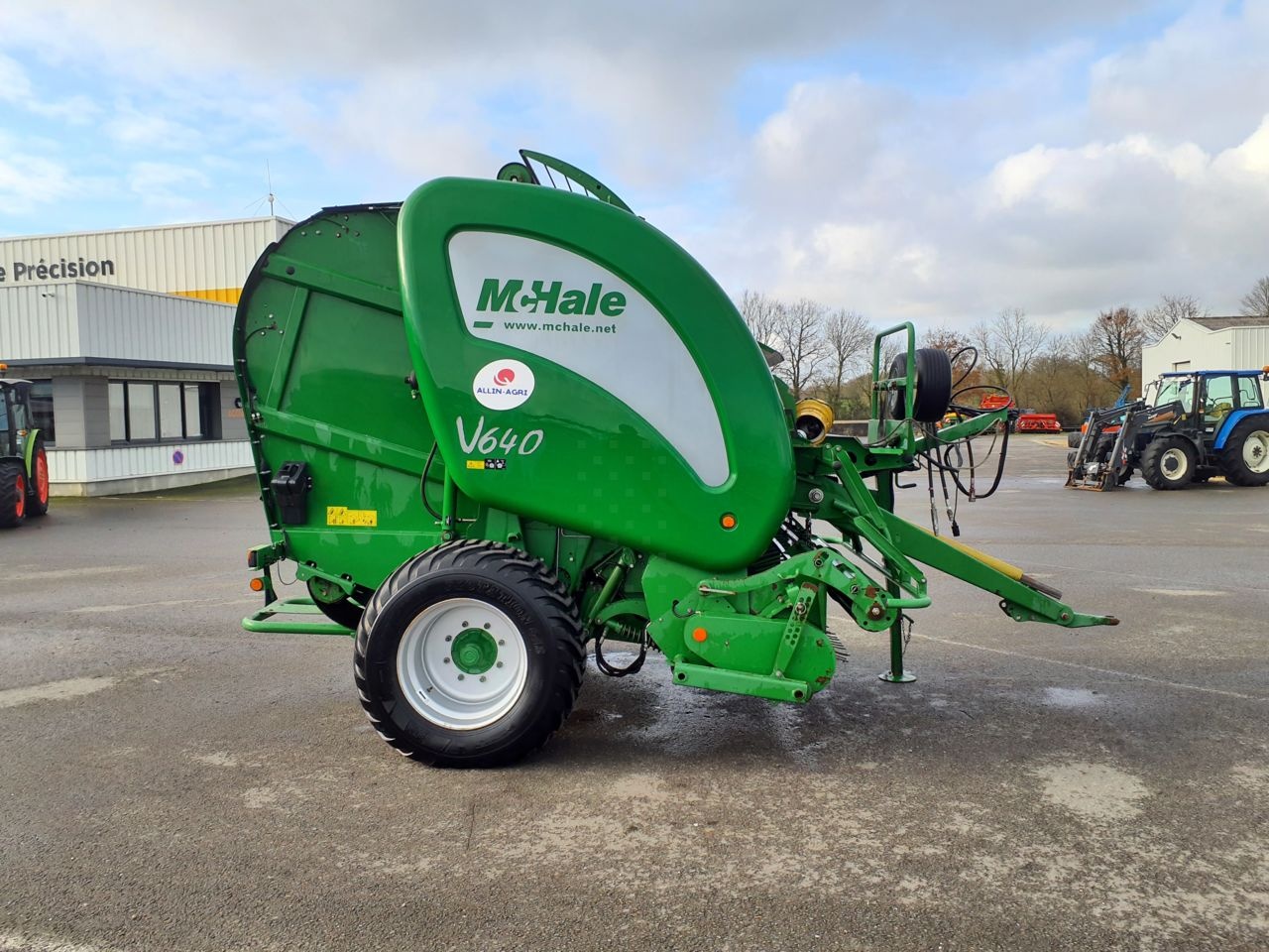 McHale v640 baler €24,000