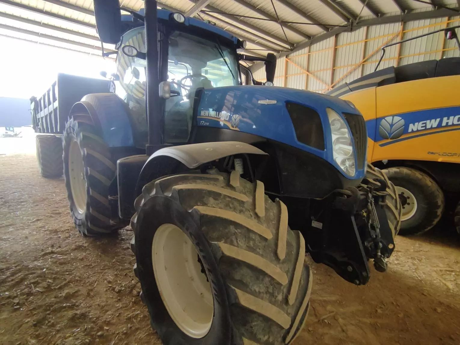 New Holland T7.270 AC Tractor €63,000