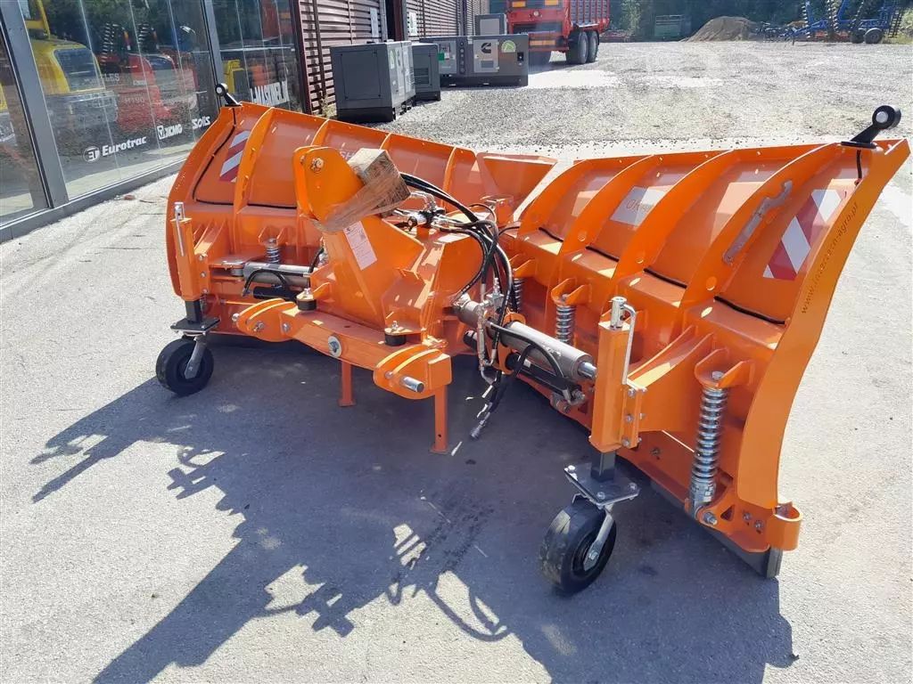Intertech 3,20 professionel Municipal equipment €5,623