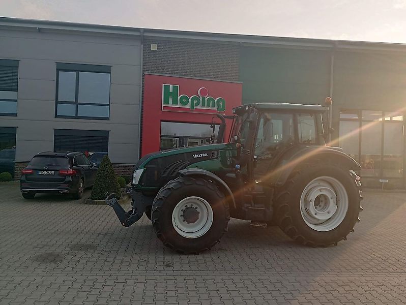 E-FARM: Valtra T 203 - Traktor - id ZDL1SH7 - 55.000 € - Baujahr: 2014 - Abgelesene Motorstunden: 5.700,Motorleistung (PS): 205,Deutschland