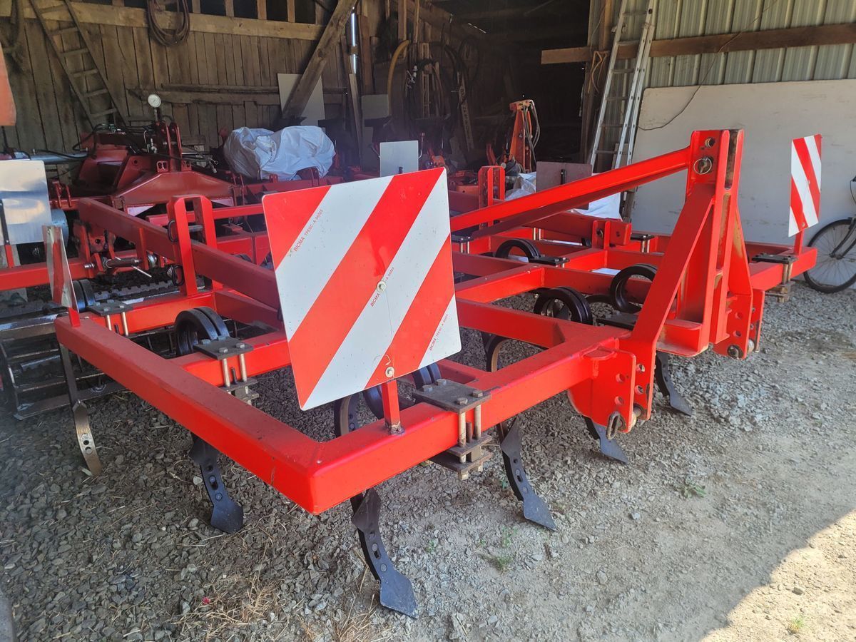 E-FARM: devrand 3 - Grubber - id U6IFEED - 5.200 € - Baujahr: 2016 - Frankreich
