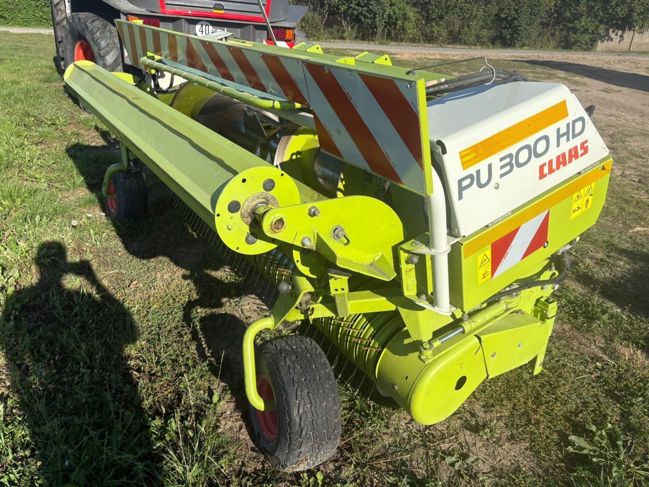 Claas Pick Up 300 Vágóasztal 6604 EUR