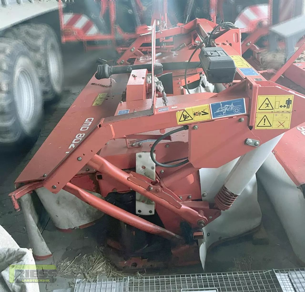 E-FARM: Kuhn GMD 802 F - Mower - id 3VHWEB3 - €5,000 - Year of construction: 2010 - Germany