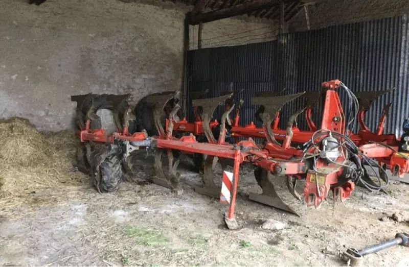 E-FARM: Kuhn vari-m 121 - Pług - id HHKKIR2 - 10 500 € - Rok produkcji: 2002 - Francja