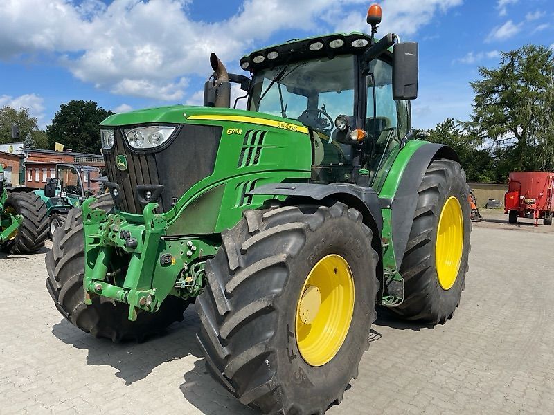 E-FARM: John Deere 6175 R - Tractor - id 9ZJGLN5 - 69.500 € - Año: 2015 - Horas: 9120,Potencia del motor: 175,Alemania