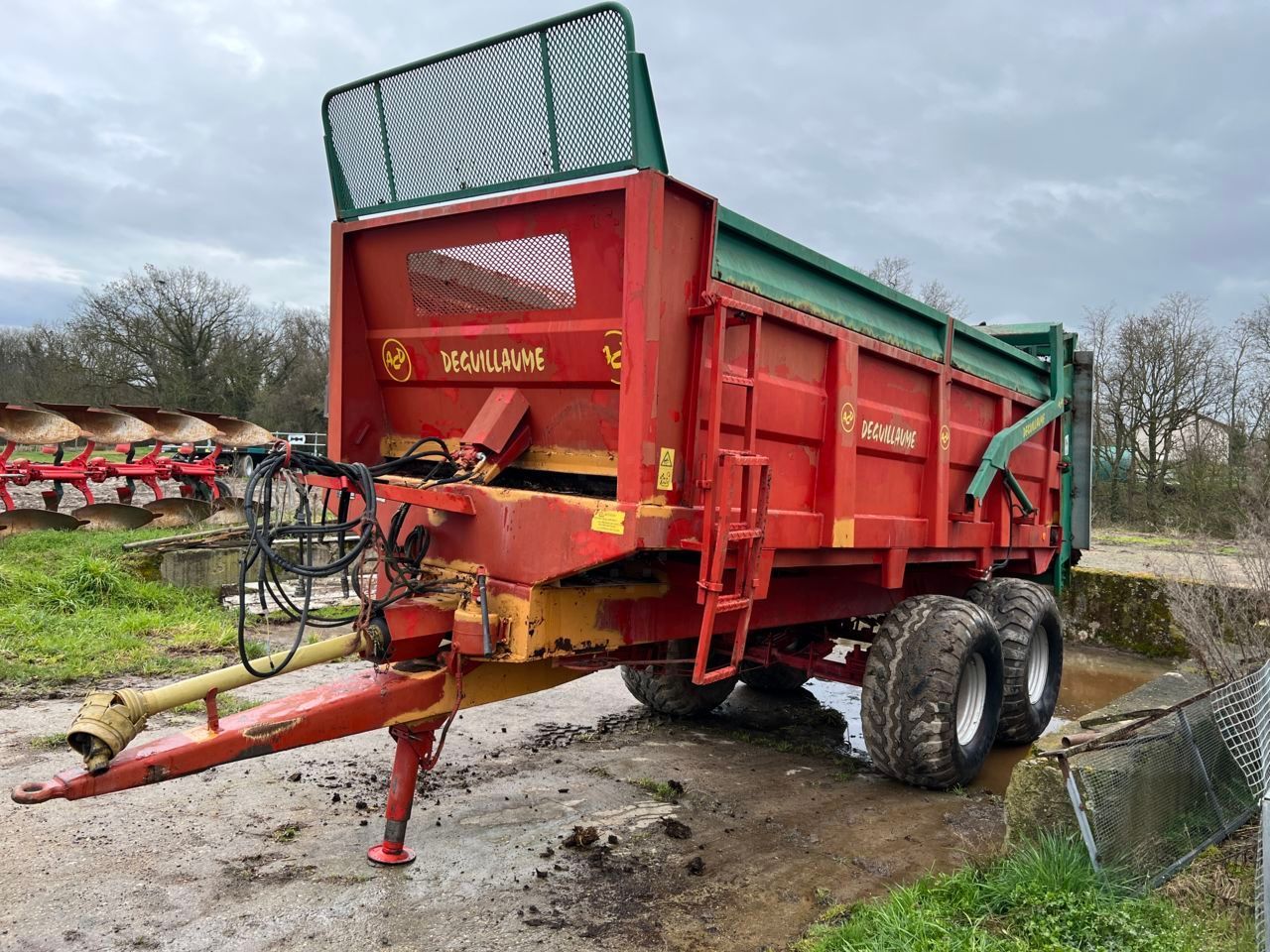 E-FARM: Deguillaume 120 slbo - Roztrząsacz obornika i kompostu - id DTNWF5X - 12 000 € - Rok produkcji: 2002 - Francja