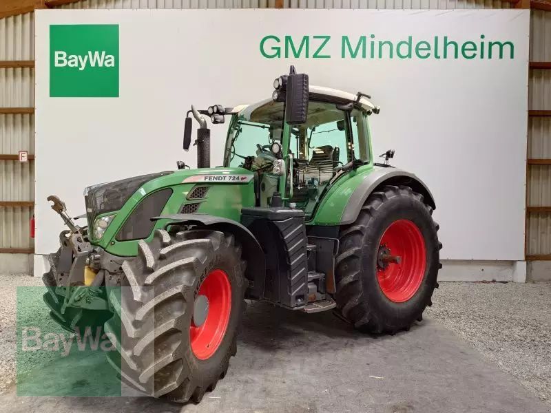 E-FARM: Fendt 724 Vario - Tractor - id D74NIEC - €77,731 - Year of construction: 2014 - Engine hours: 9,835,Engine power (HP): 237,Germany