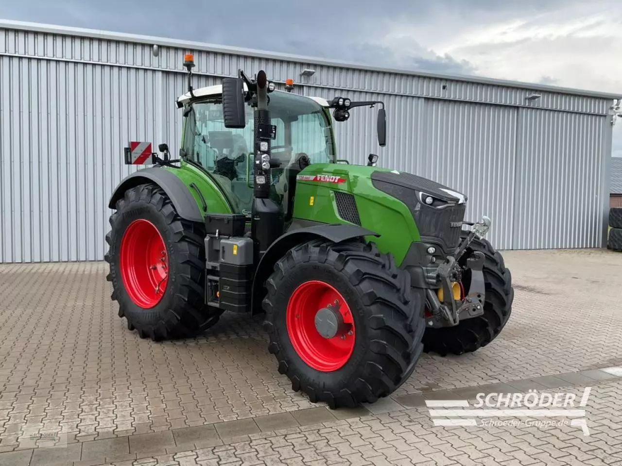 Fendt 728 Vario Profi Plus Traktor 219.885 €