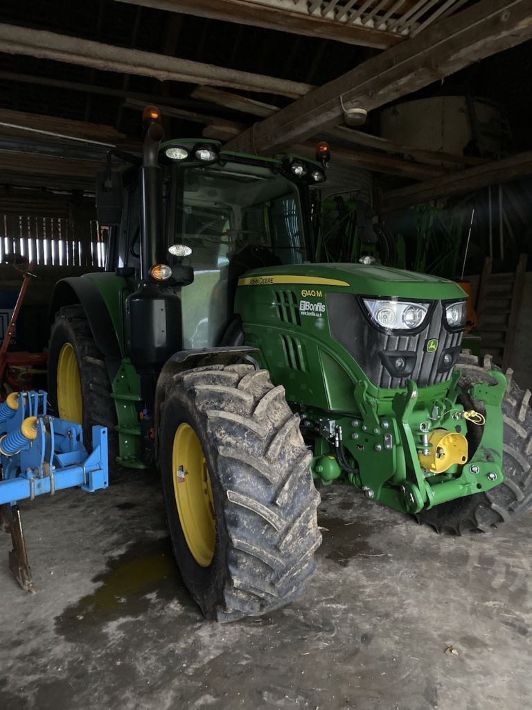 E-FARM: John Deere 6140 M - Tractor - id WK54KYU - 105.000 € - Año: 2023 - Horas: 400,Potencia del motor: 140,Francia