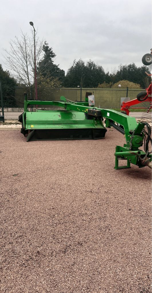 E-FARM: John Deere 5300 - Kosiarka - id YNKBWAE - 7500 € - Rok produkcji: 2008 - Francja