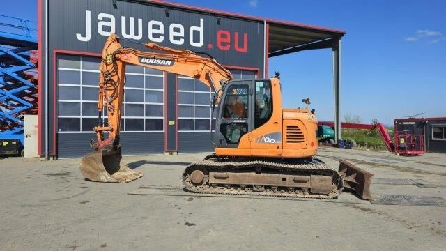 Doosan dx140 lcr-3 / lehnhoff aufnahme / löffel Crawler excavator €34,900
