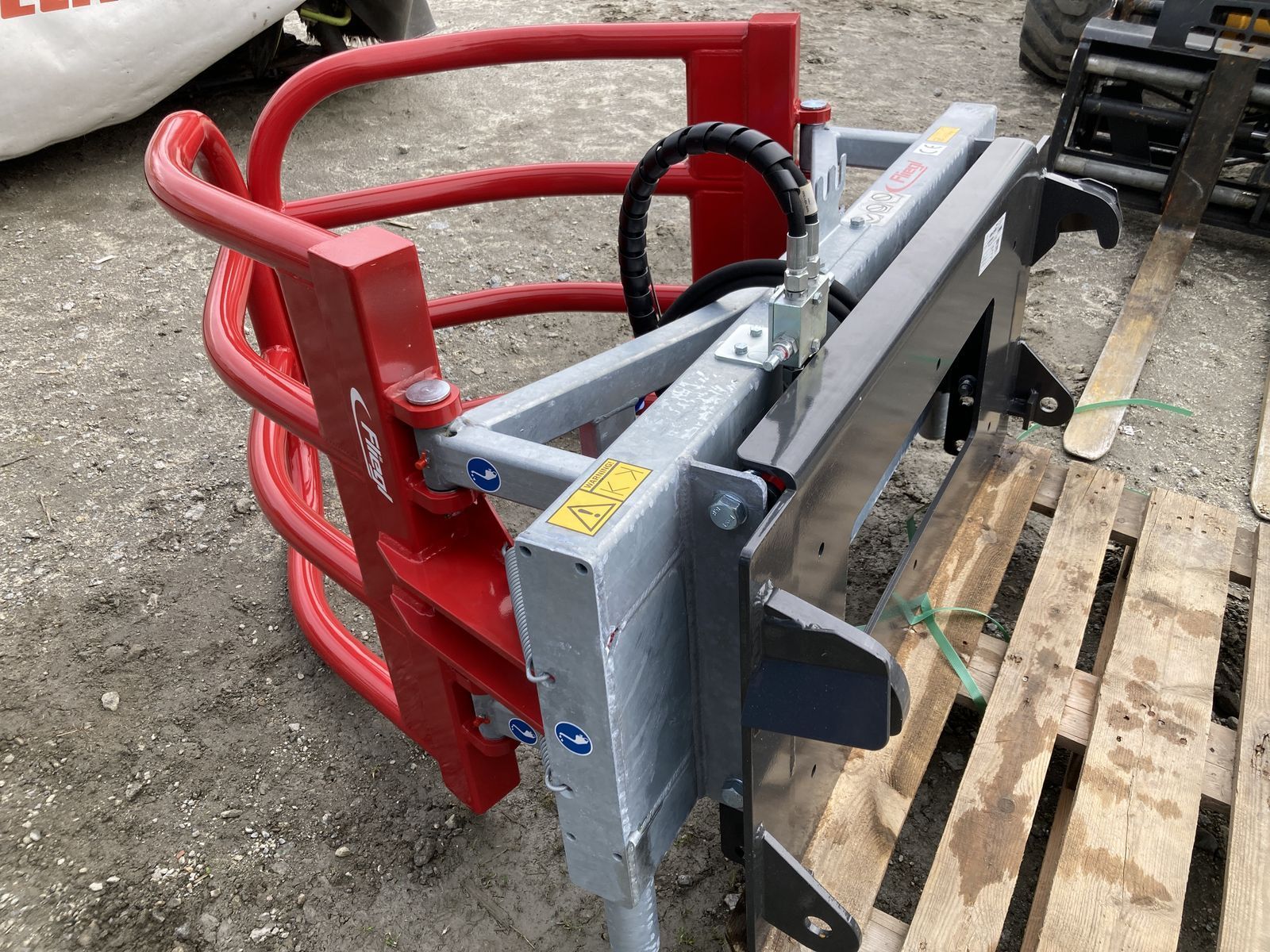 E-FARM: Fliegl rundballengreifer fliegl profi combi hauer - Anbaugerät - id EAL2GEV - 1.325 € - Baujahr: 2025 - Österreich
