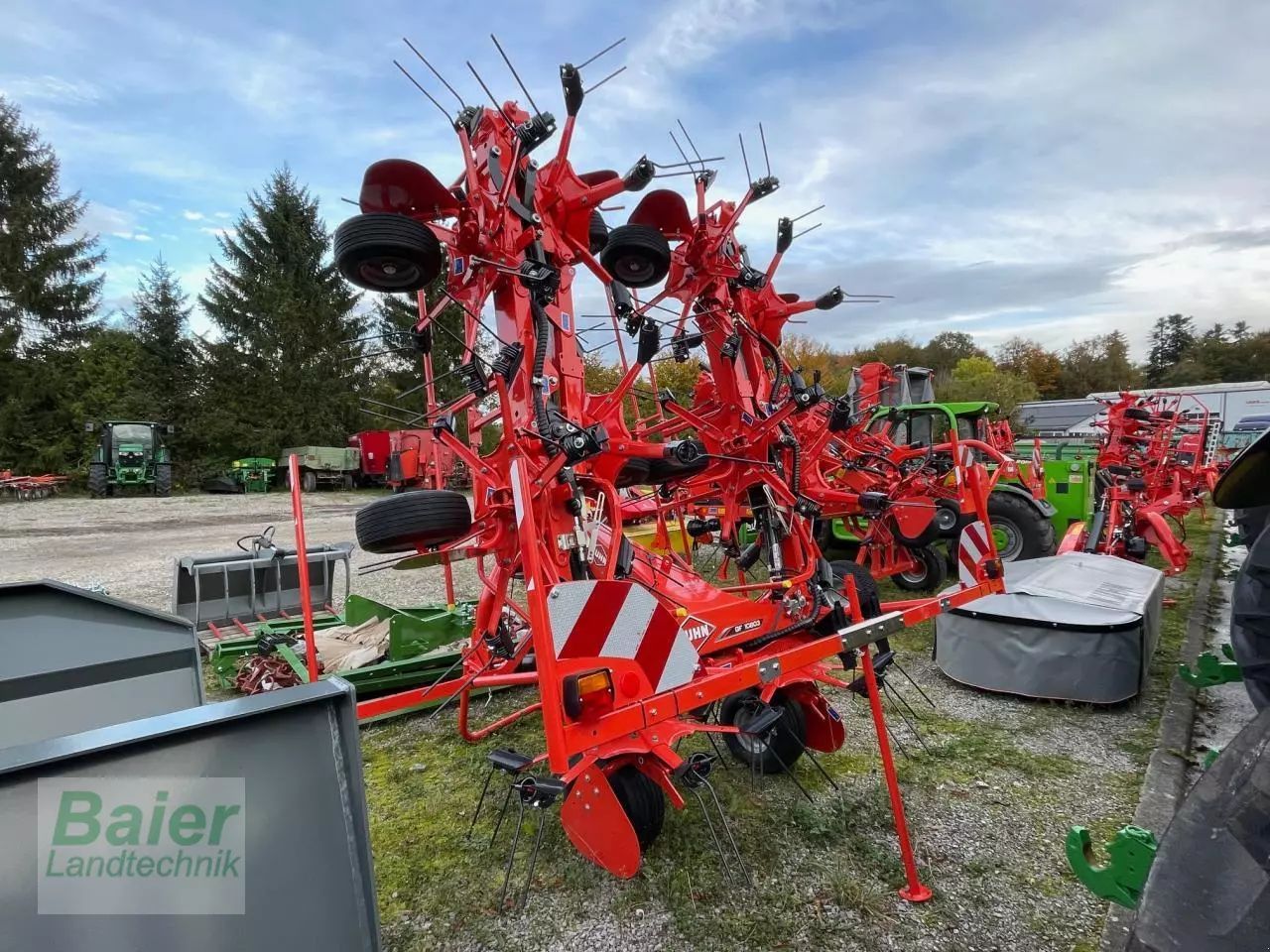E-FARM: Kuhn GF 10803 - Kreiselheuer - id CGB2WUA - 21.839 € - Baujahr: 2024 - Deutschland