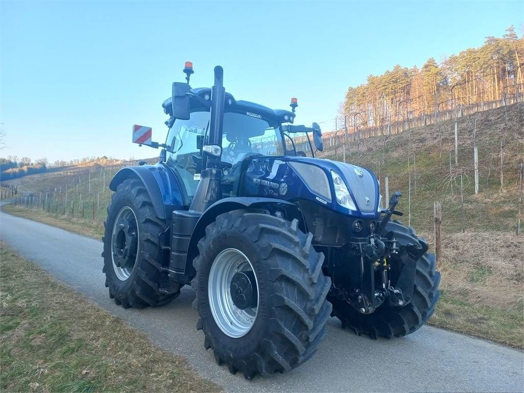 E-FARM: New Holland T7.300 - Tractor - id NIJSLLZ - Year of construction: 2023 - Engine hours: 250,Engine power (HP): 280,Austria