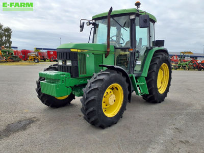 E-FARM: John Deere 6110 SE - Tractor - id CXRMUFB - €23,000 - Year of construction: 2000 - Engine hours: 9,500,Engine power (HP): 80,France