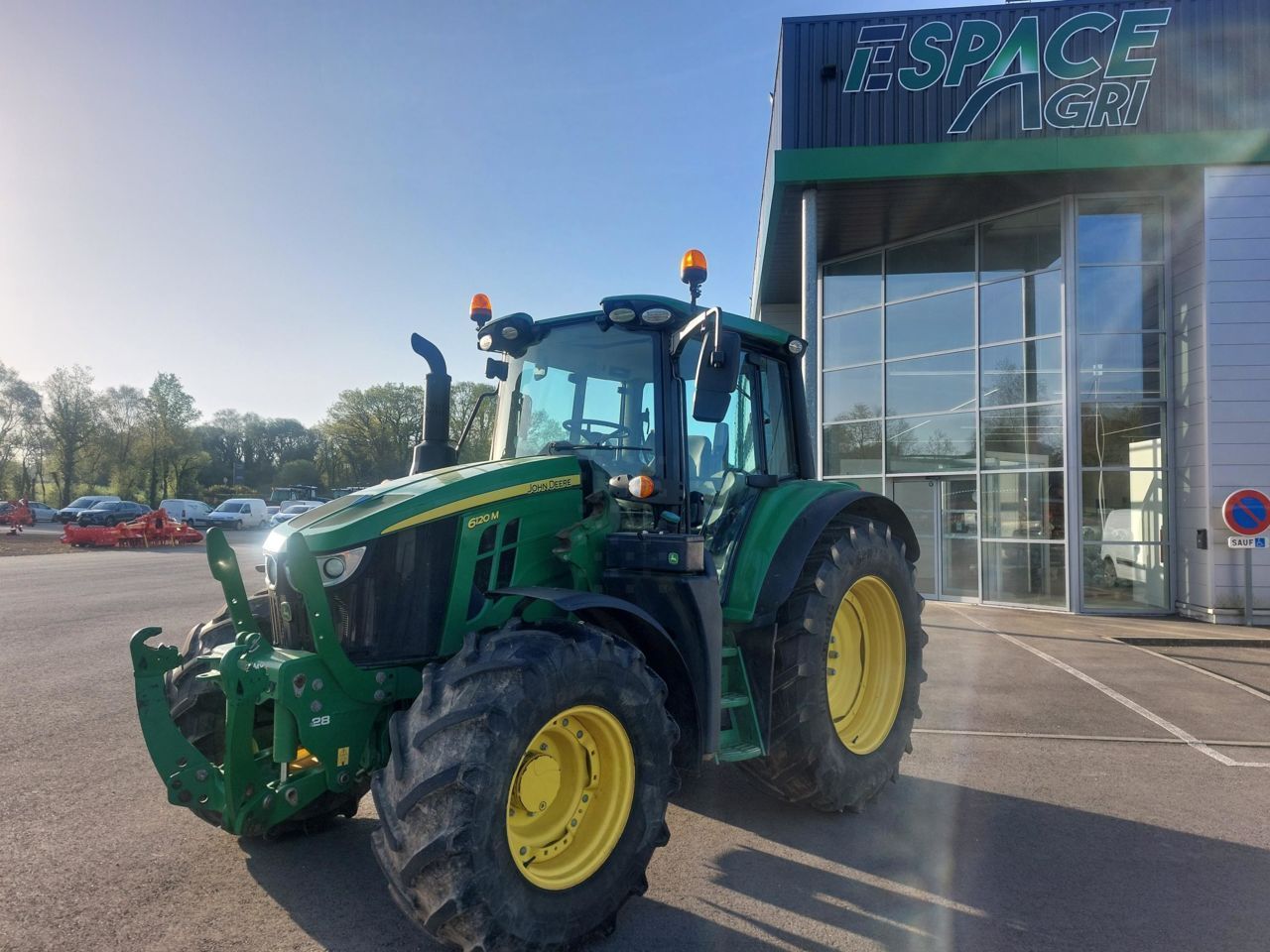 John Deere 6120 M Traktor 64.000 €