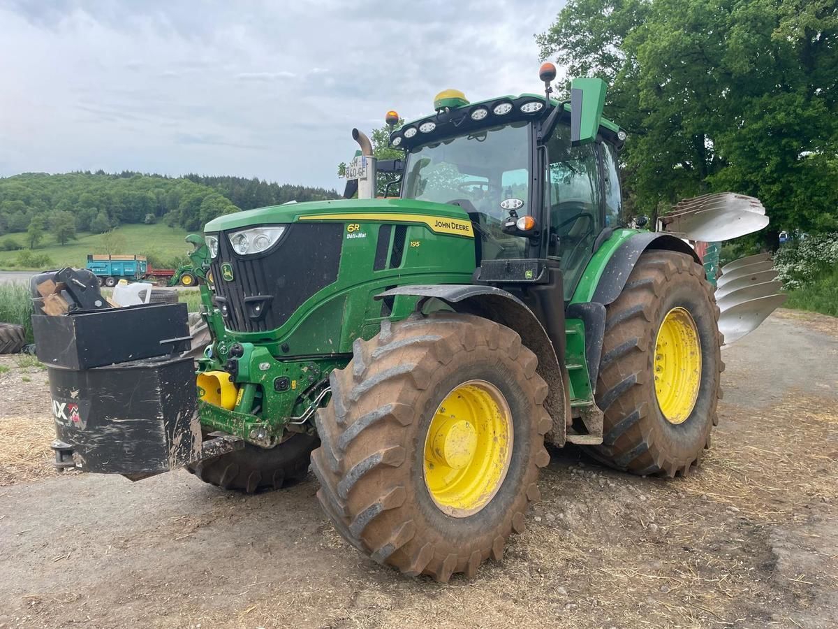 John Deere 6R 195 Tractor €137,500