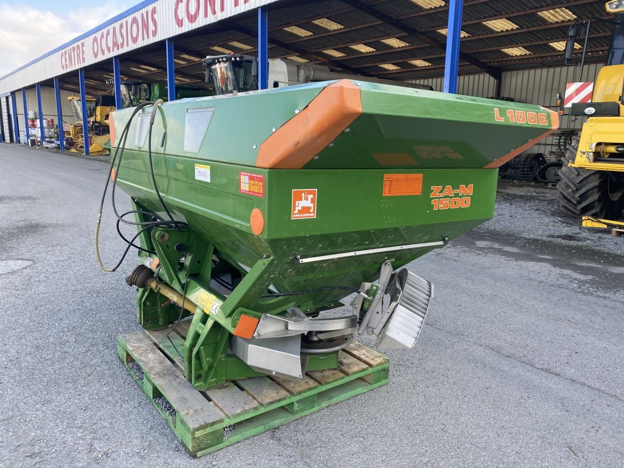 Amazone zam 2500 fertiliserspreaders €5,000