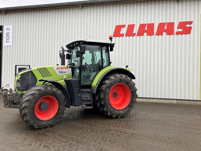 E-FARM: Claas Arion 640 - Tracteur - id 1MSB7DW - 57 000 € - Année: 2013 - Lecture du nombre d'heure: 6 337,Puissance du moteur (chevaux): 177,Allemagne