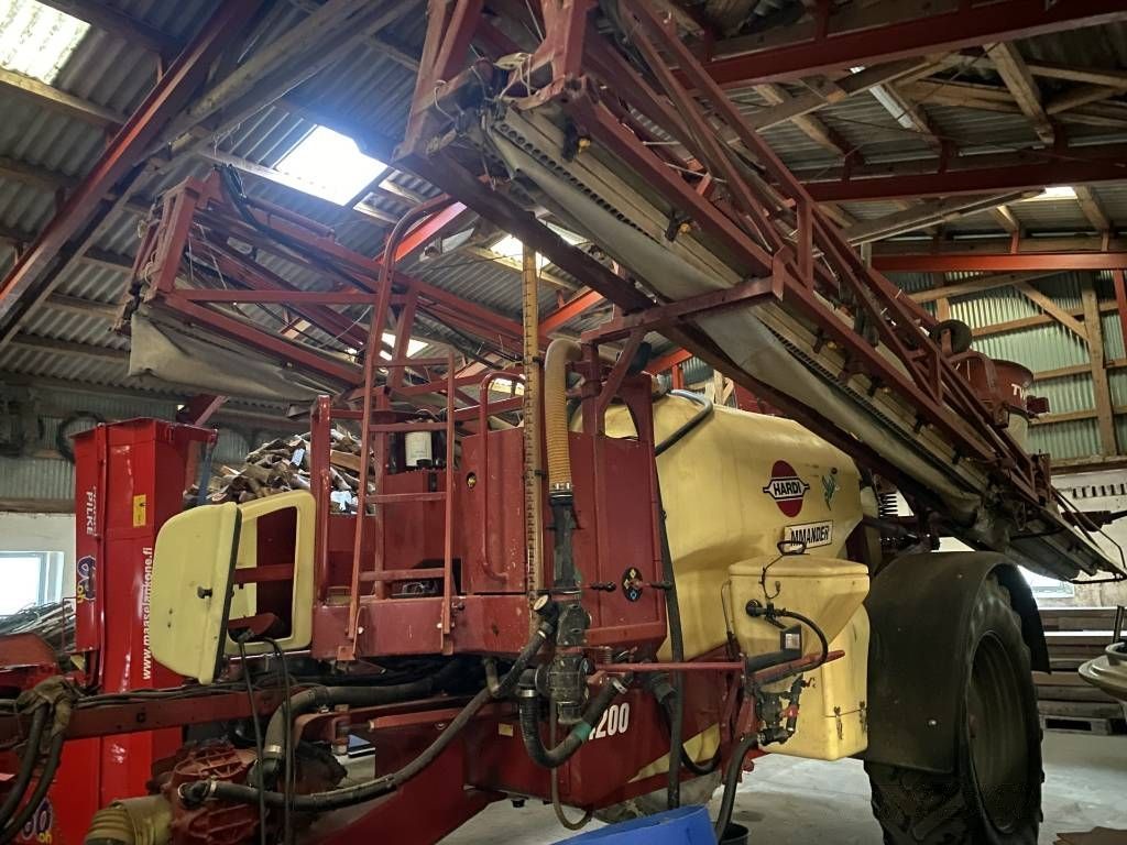 Hardi commander 4200 twin Sprayer €11,919