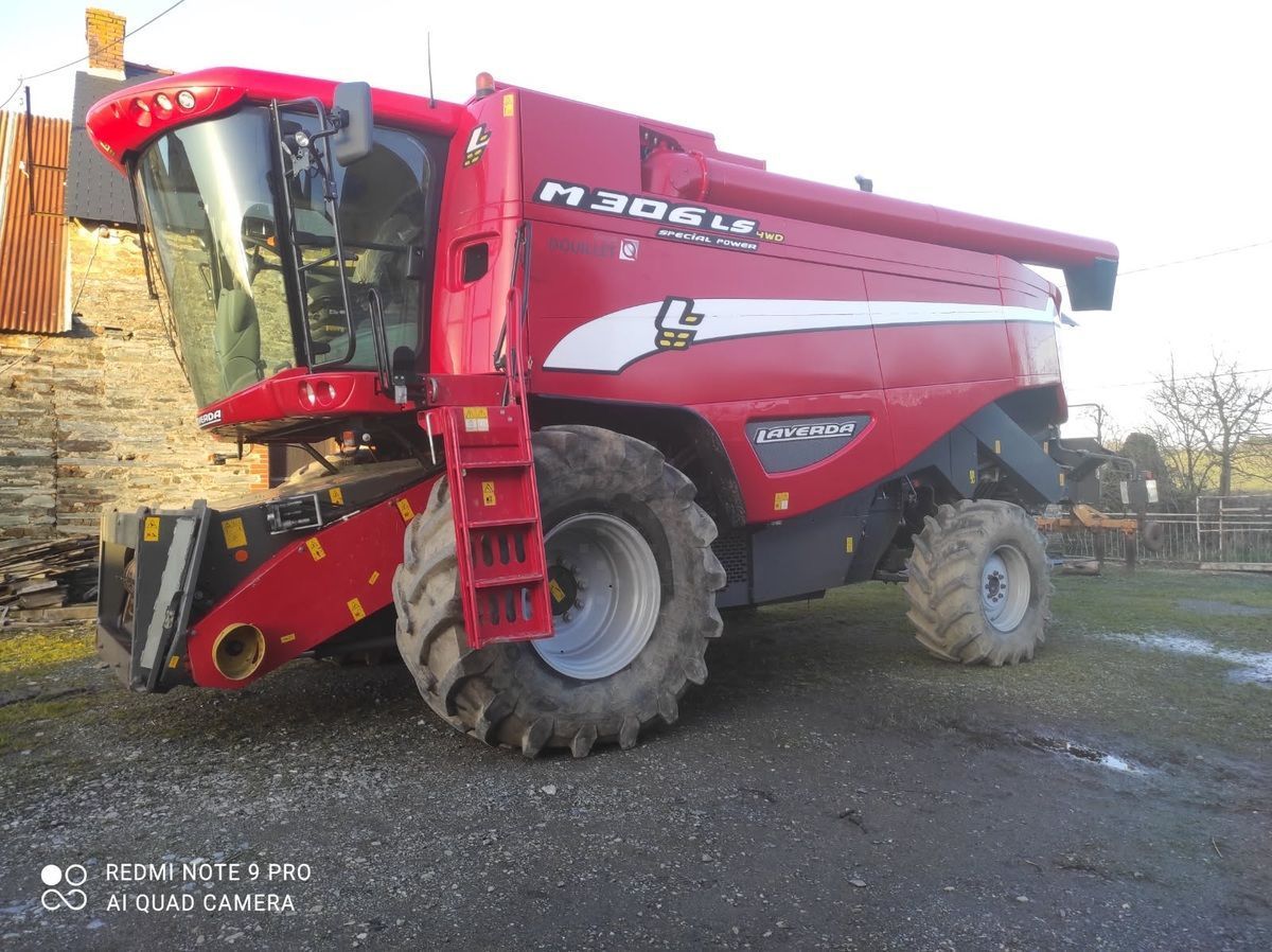 E-FARM: Laverda M 306 - Mietitrebbia - id DHJEE8T - 90.000 € - Anno di costruzione: 2010 - Ore: 2.310,Potenza del motore: 330,Francia