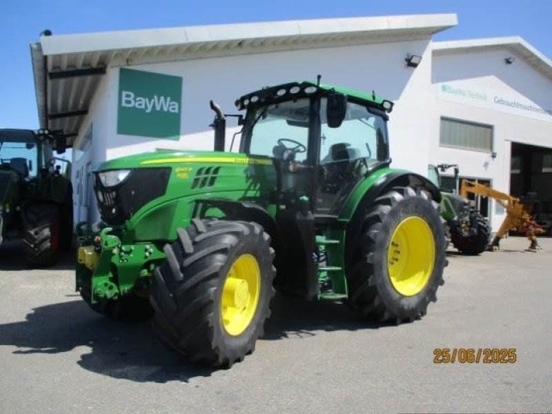 E-FARM: John Deere 6145 R - Tractor - id UJQDYM2 - €83,109 - Year of construction: 2016 - Engine hours: 3,238,Engine power (HP): 180,Germany