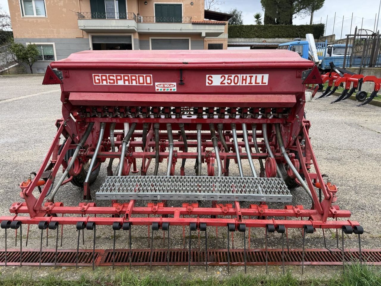 Gaspardo s 250 hill высев 3 000 €