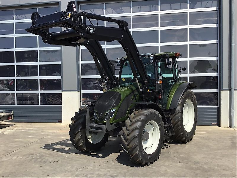E-FARM: Valtra A115 - Traktor - id DZXTAAA - Baujahr: 2023 - Abgelesene Motorstunden: 5,Motorleistung (PS): 114,Deutschland