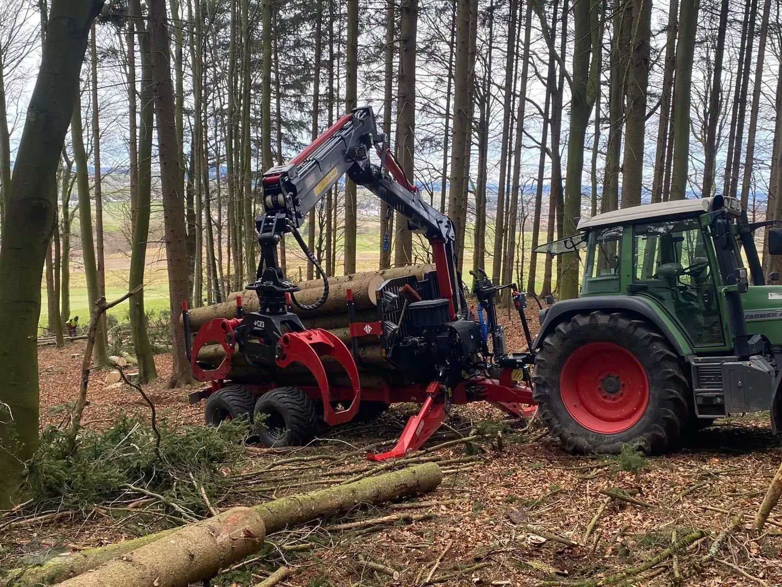 E-FARM: FARMI rückewagen 14,5 to. 9 m kran-radantrieb - Forstanhänger - id XIYD2JM - 62.417 € - Österreich