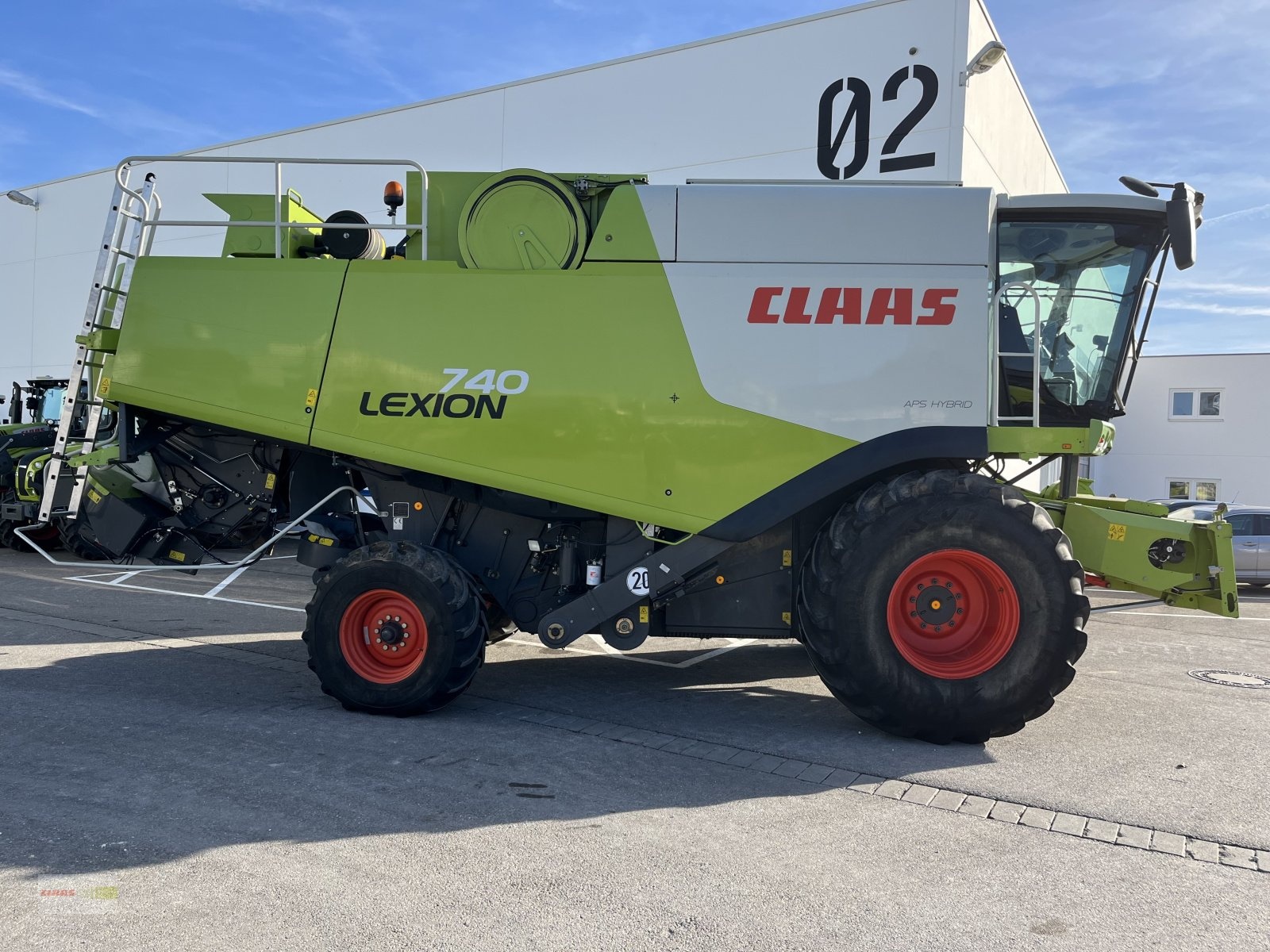 Claas Lexion 740 combine €150,000