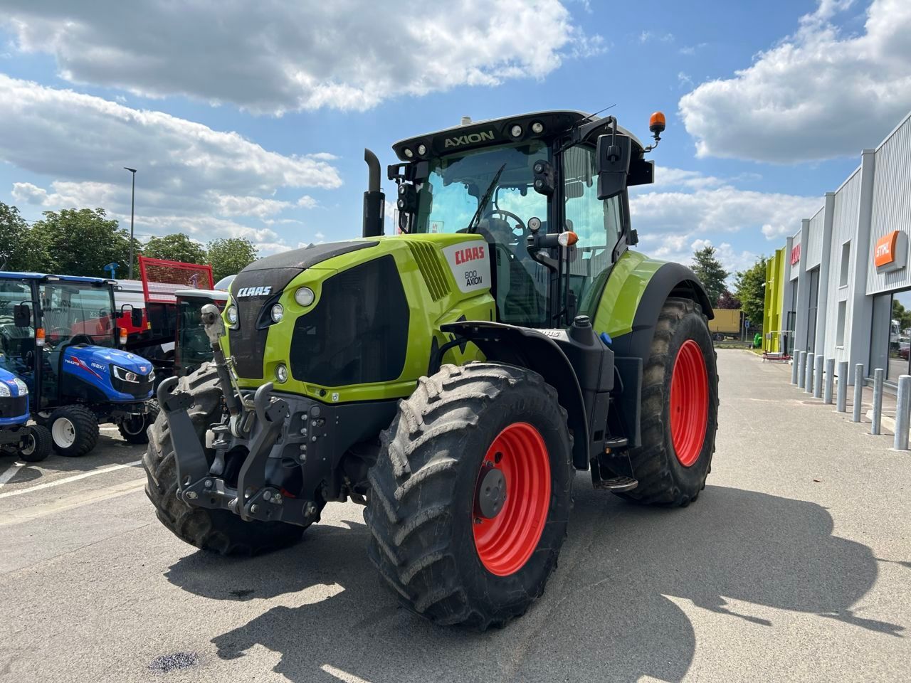 E-FARM: Claas Axion 800 - Traktor - id YRCBGKP - 75.900 € - Baujahr: 2019 - Abgelesene Motorstunden: 3.785,Motorleistung (PS): 200,Frankreich