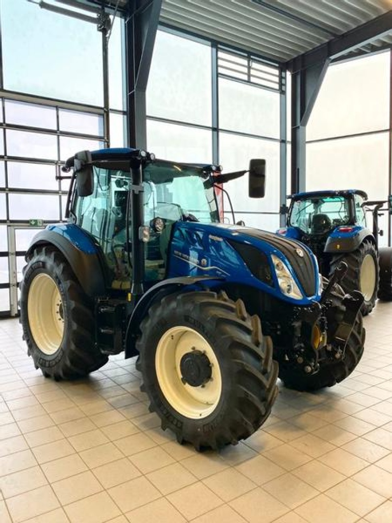 New Holland T5.140 tractor €121,342