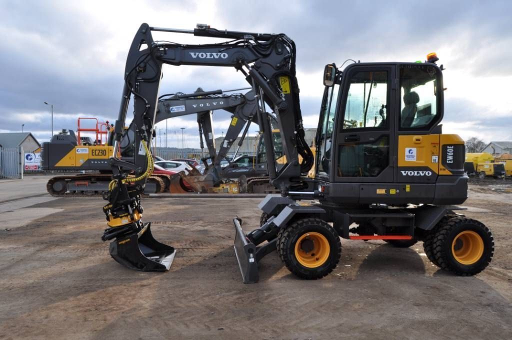 VOLVO ew 60 e Ratinis ekskavatorius
