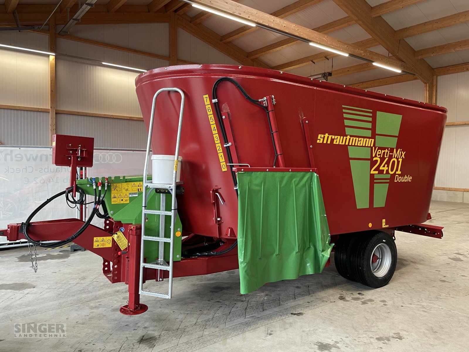 Strautmann verti-mix 2401 double feedingwagon €44,538