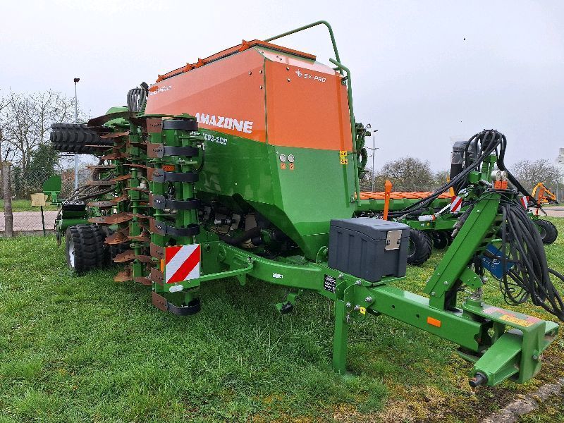 E-FARM: Amazone cirrus 4003-2c + gren drill (fertilisation) - Direkte såmaskine - id 34UUJBS - 83.000 € - Produktionsår: 2021 - Frankrig