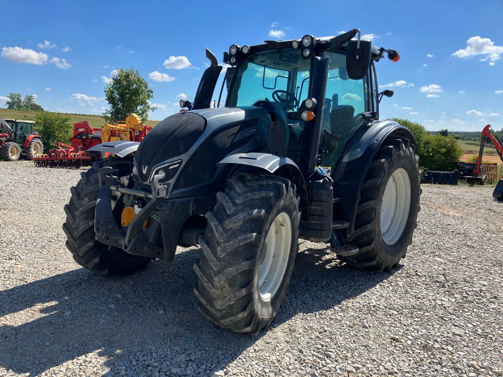 Valtra N 174 Traktor 48 000 €