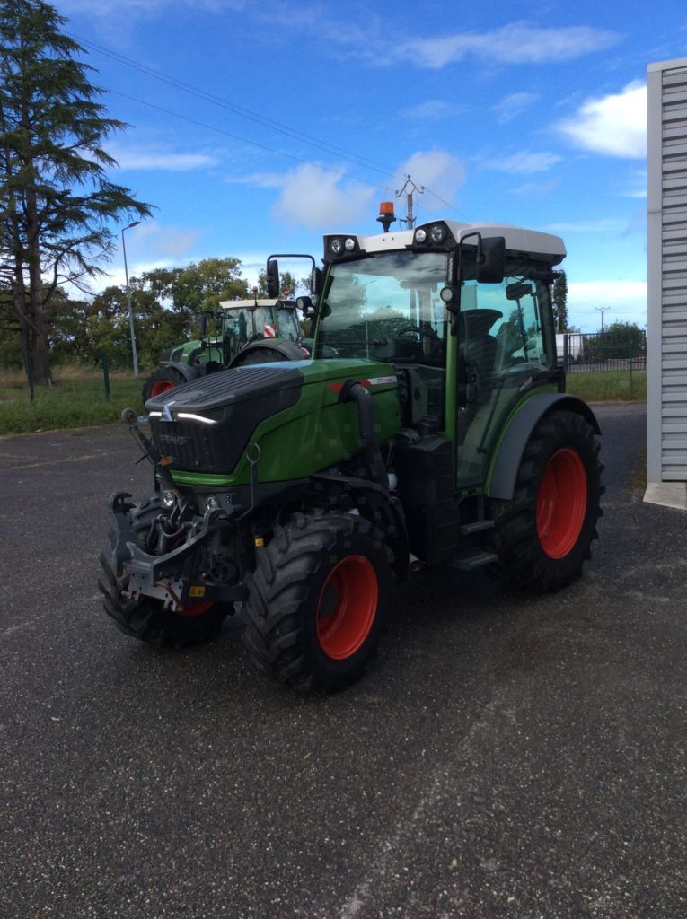 E-FARM: Fendt 211 Vario - Трактор - id BSV3UBF - 82 000 € - Година на построяване: 2021 - Работни часове на двигателя: 1479,Мощност на двигателя (HP): 110,Франция