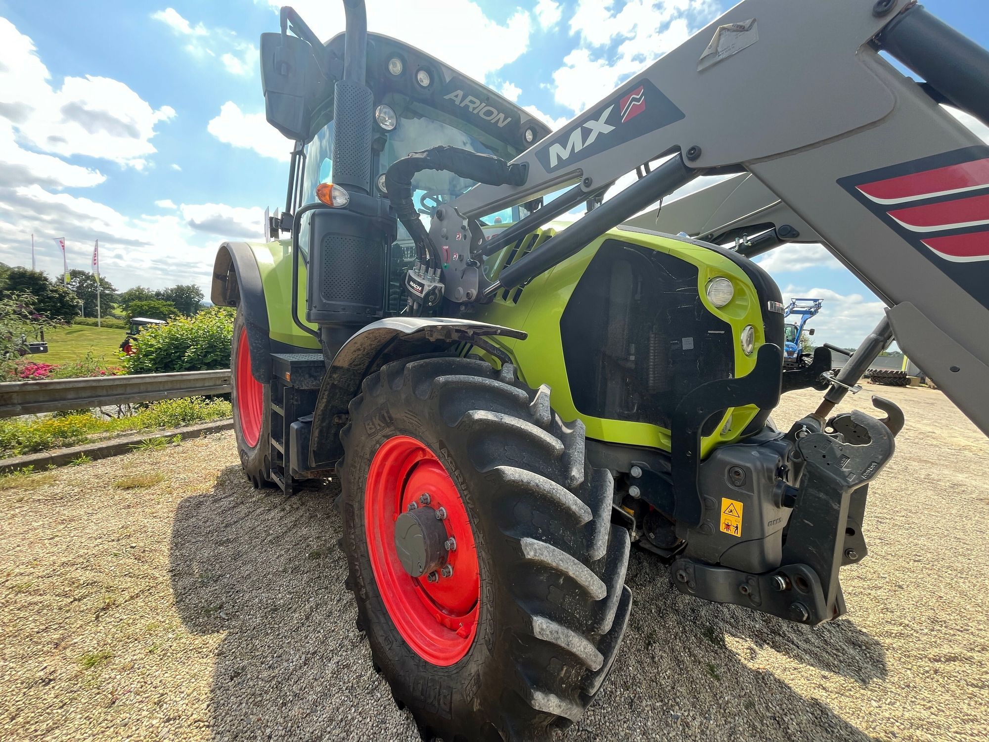 E-FARM: Claas Arion 510 - Tractor - id ZTD2FV2 - €95,000 - Year of construction: 2021 - Engine hours: 2,695