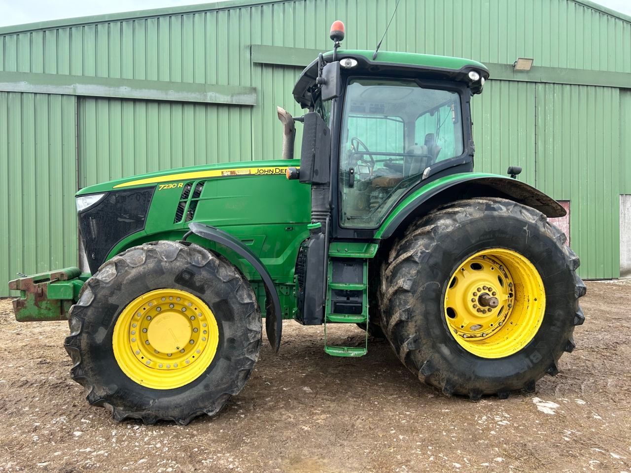 John Deere 7230 R Tractor €50,000