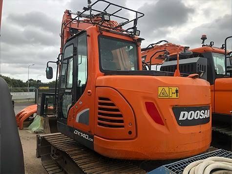 Doosan dx 140 lcr-5 Crawler excavator €44,227