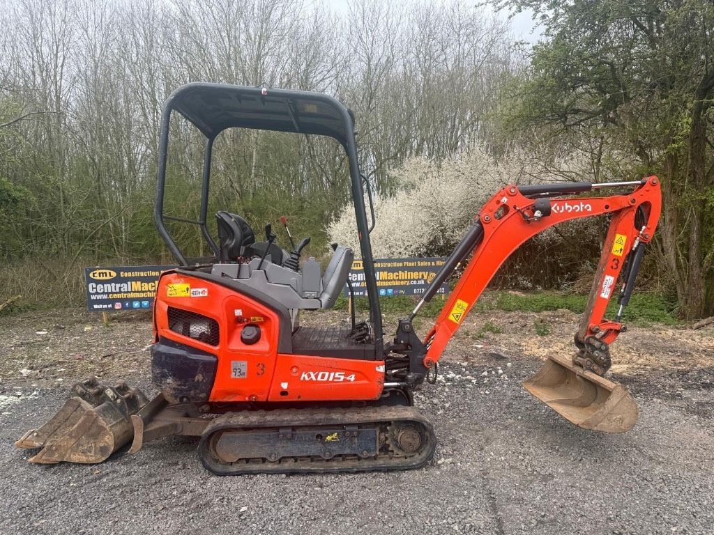 Kubota kx 015-4 Mini excavadora  11.449 €