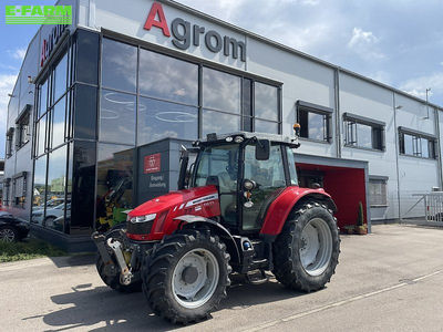 E-FARM: Massey Ferguson 5611 Essential - Tractor - id KGNIP34 - €46,500 - Year of construction: 2015 - Engine hours: 3,570,Engine power (HP): 110,Germany