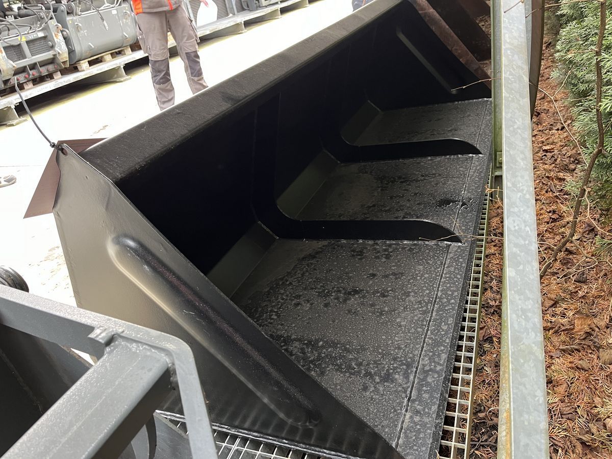 E-FARM: düvelsdorf schaufel 2200mm mit euro - Anbaugerät - id QCKZYXZ - 1.053 € - Österreich