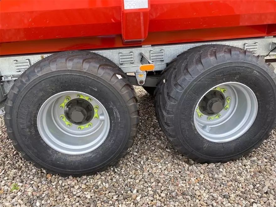 E-FARM: sonstige spc 16 - eu-godkendt kombibremser/overbygning - Tipper - id ESS5UJ7 - €29,113 - Year of construction: 2022 - Denmark
