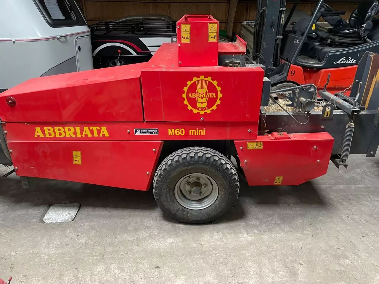 Abbriata m60 mini balenpers Empacadora 7500 €